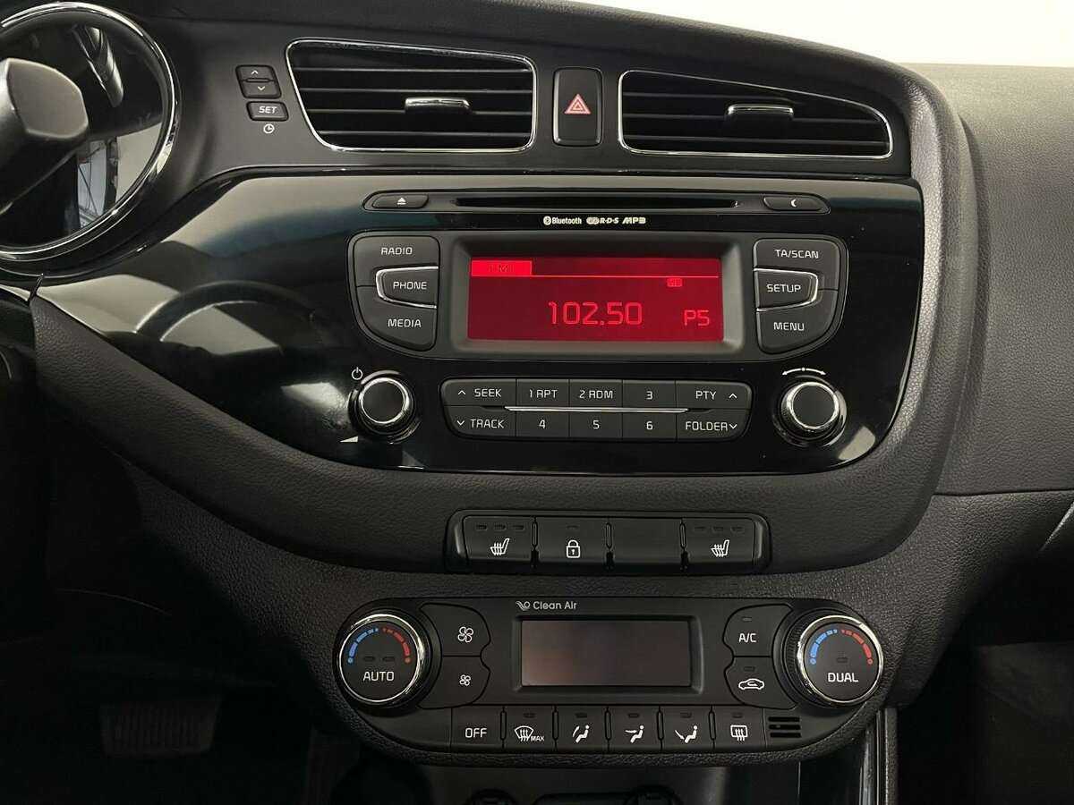 Kia Ceed, 2015 Фото №12