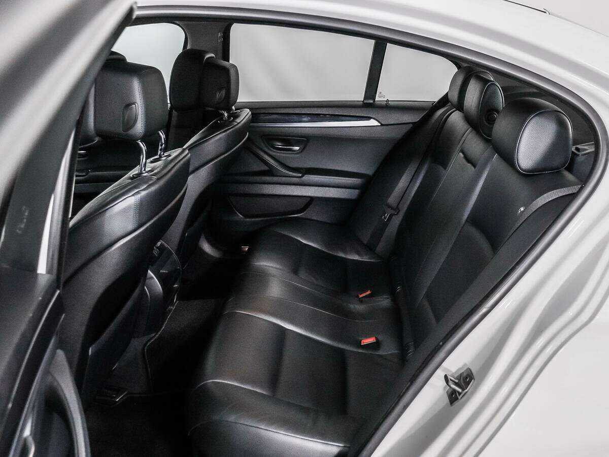 BMW 5 серии 528i xDrive, 2013 Фото №11