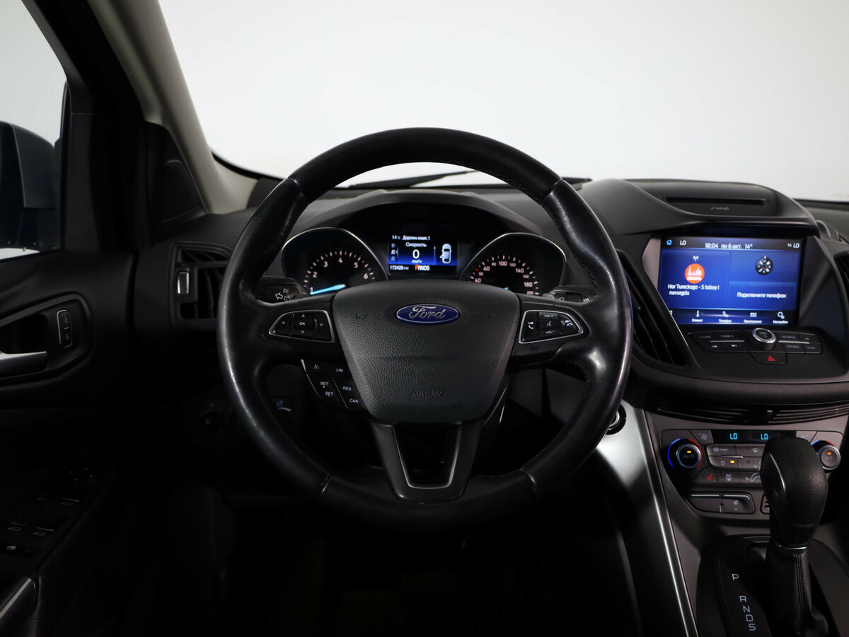 Ford Kuga II Рестайлинг, 2018 Фото №10