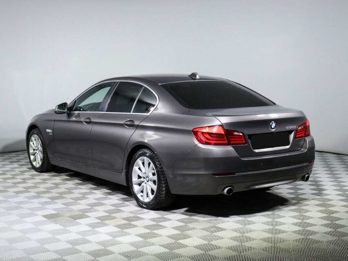 BMW 5 серии 535i xDrive, 2012 Фото №7
