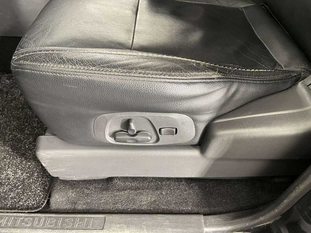 Mitsubishi Pajero, 2012 Фото №10