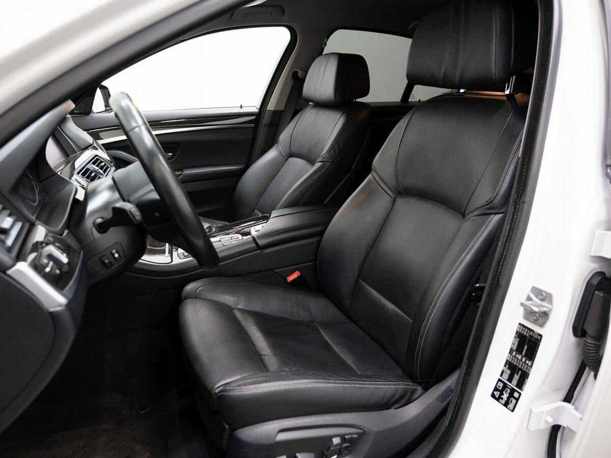 BMW 5 серии 530d xDrive, 2016 Фото №8