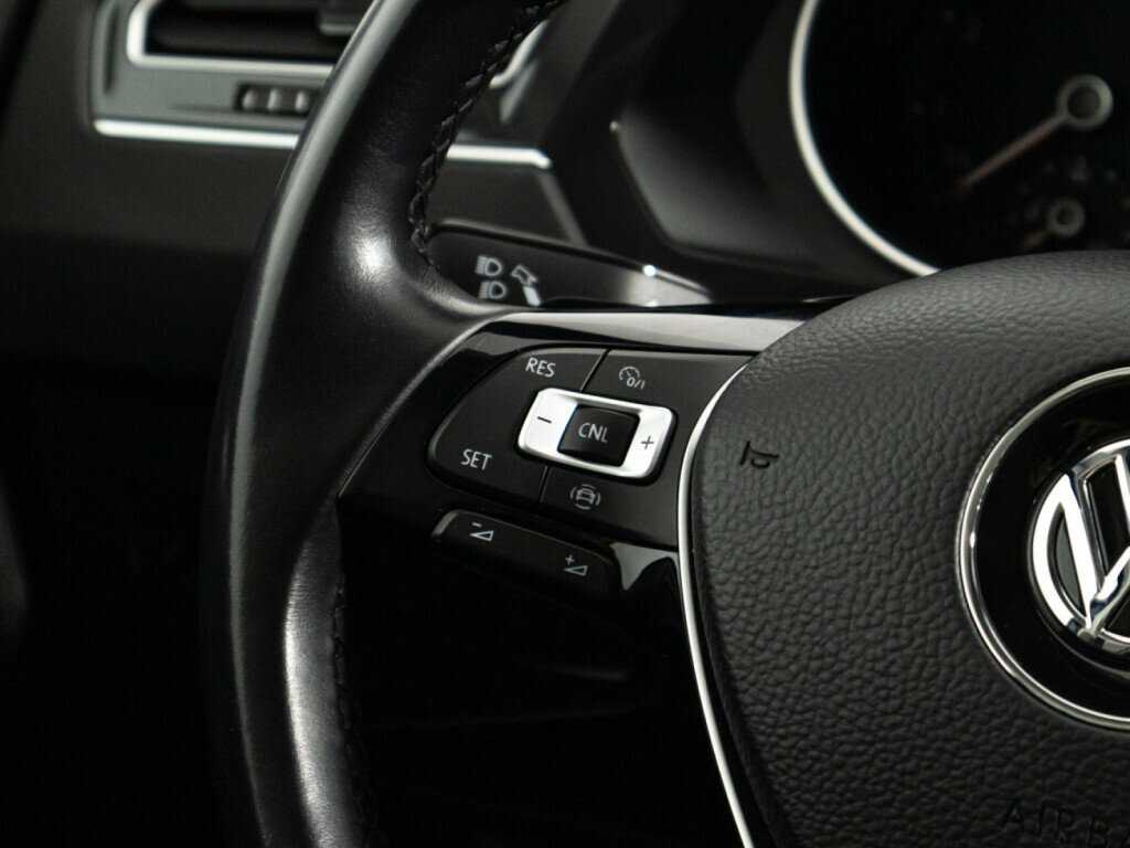 Volkswagen Tiguan, 2020 Фото №21