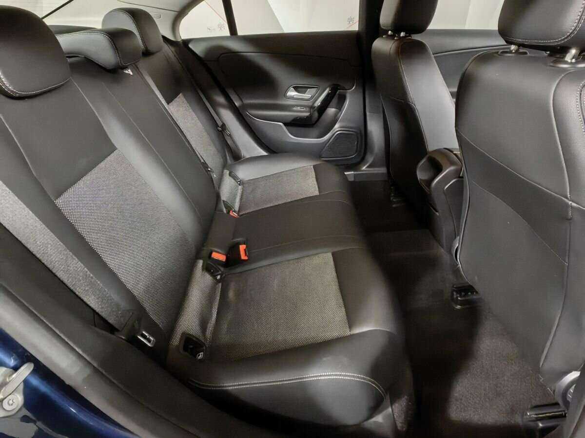 Mercedes-Benz CLA 200, 2020 Фото №12