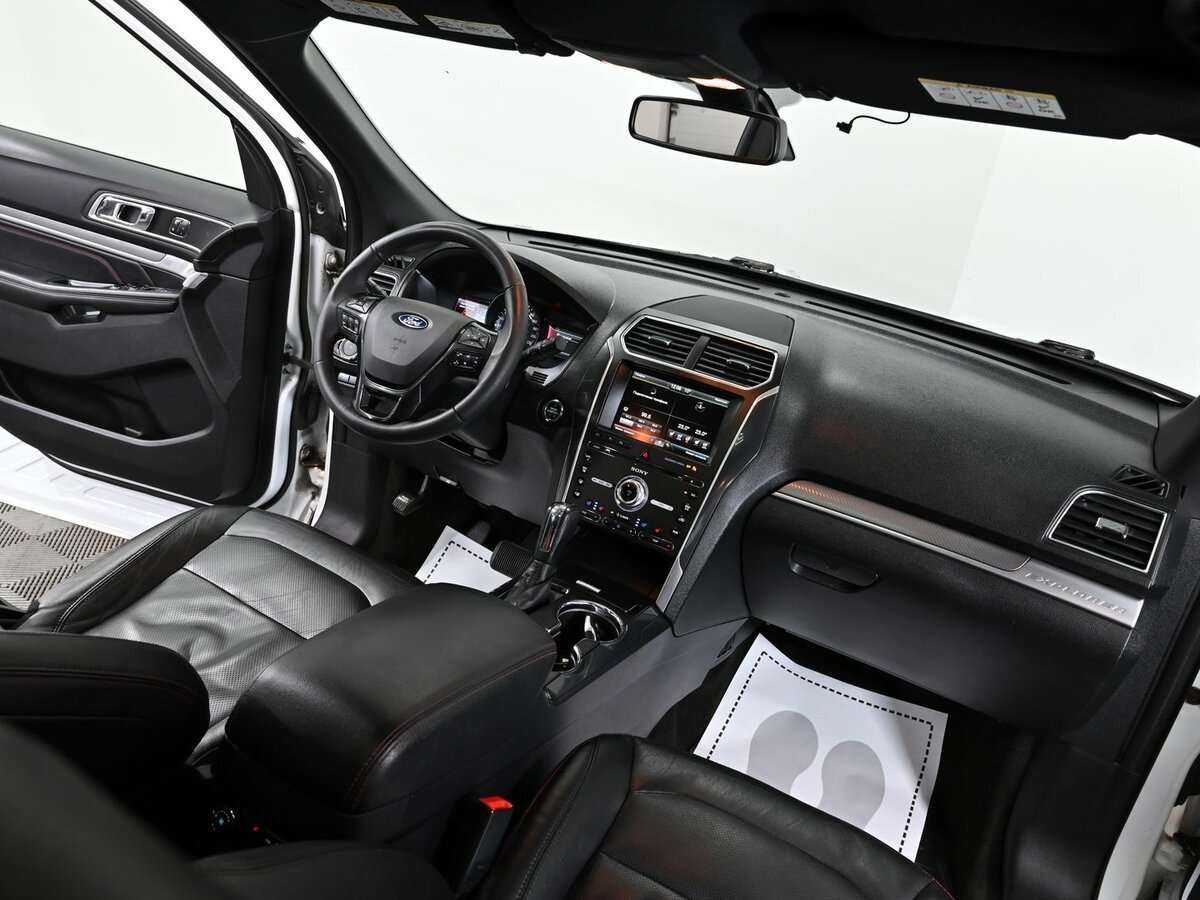 Ford Explorer, 2015 Фото №8