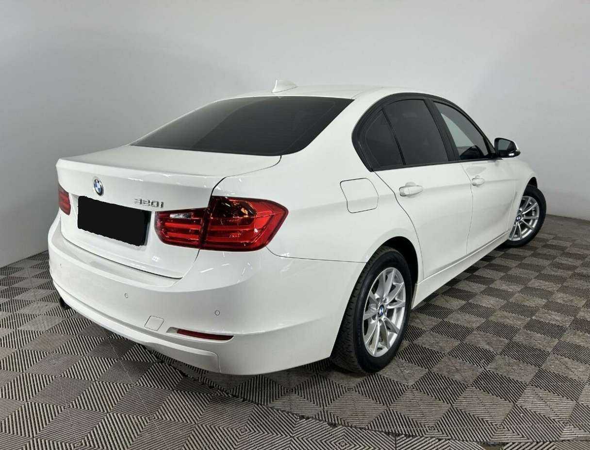 BMW 3 серии 320i, 2014 Фото №6