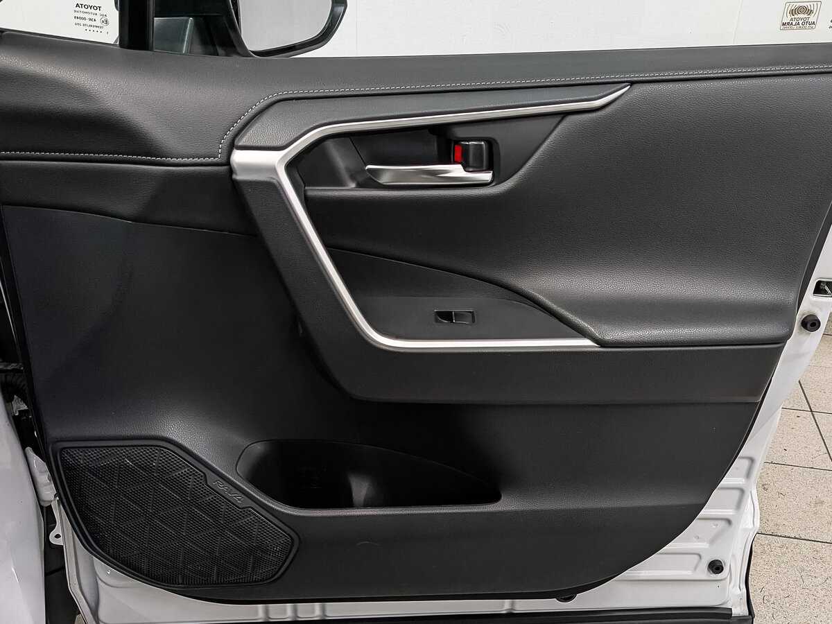Toyota RAV4, 2021 Фото №23