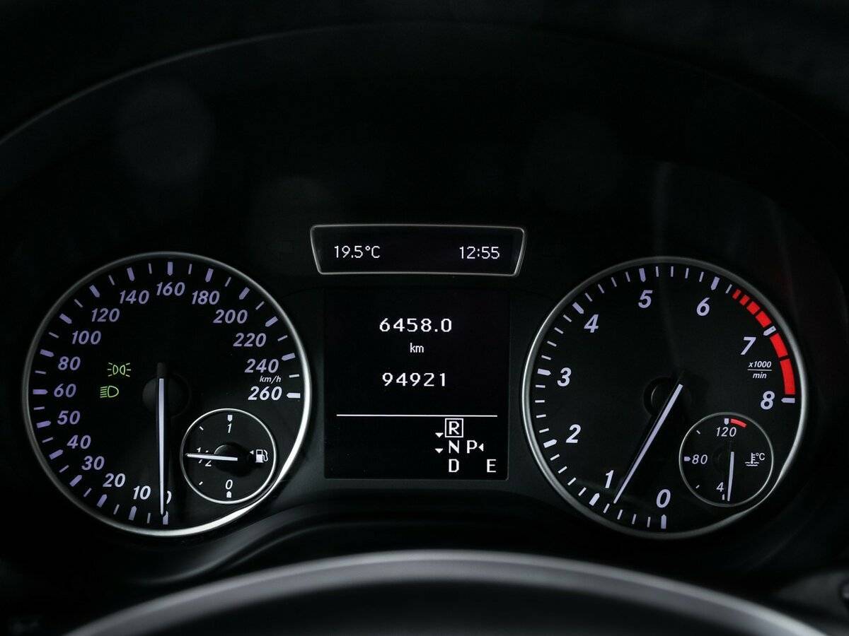 Mercedes-Benz A-Класс 180, 2013 Фото №9