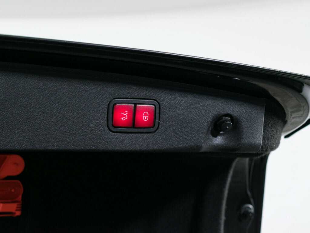 Mercedes-Benz E-Класс 300, 2013 Фото №8