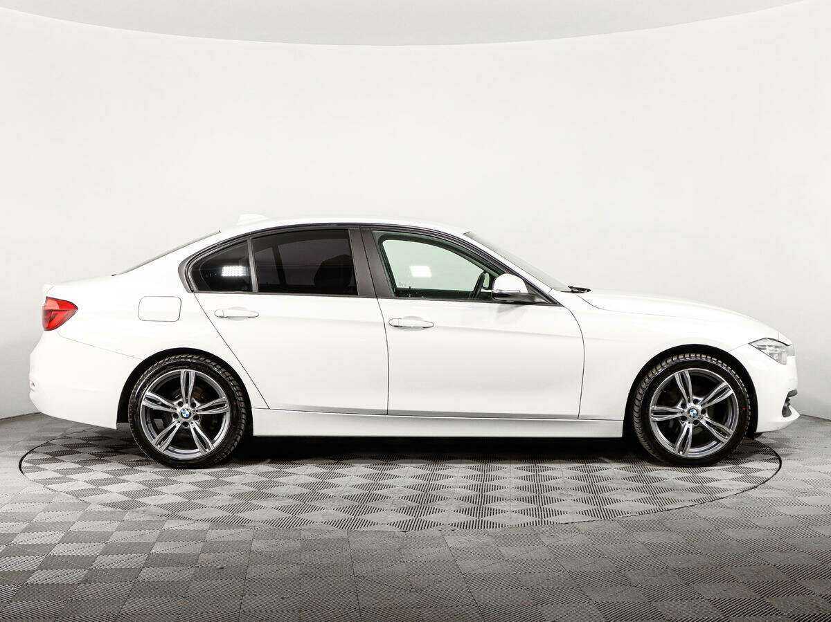 BMW 3 серии 318i, 2015 Фото №4