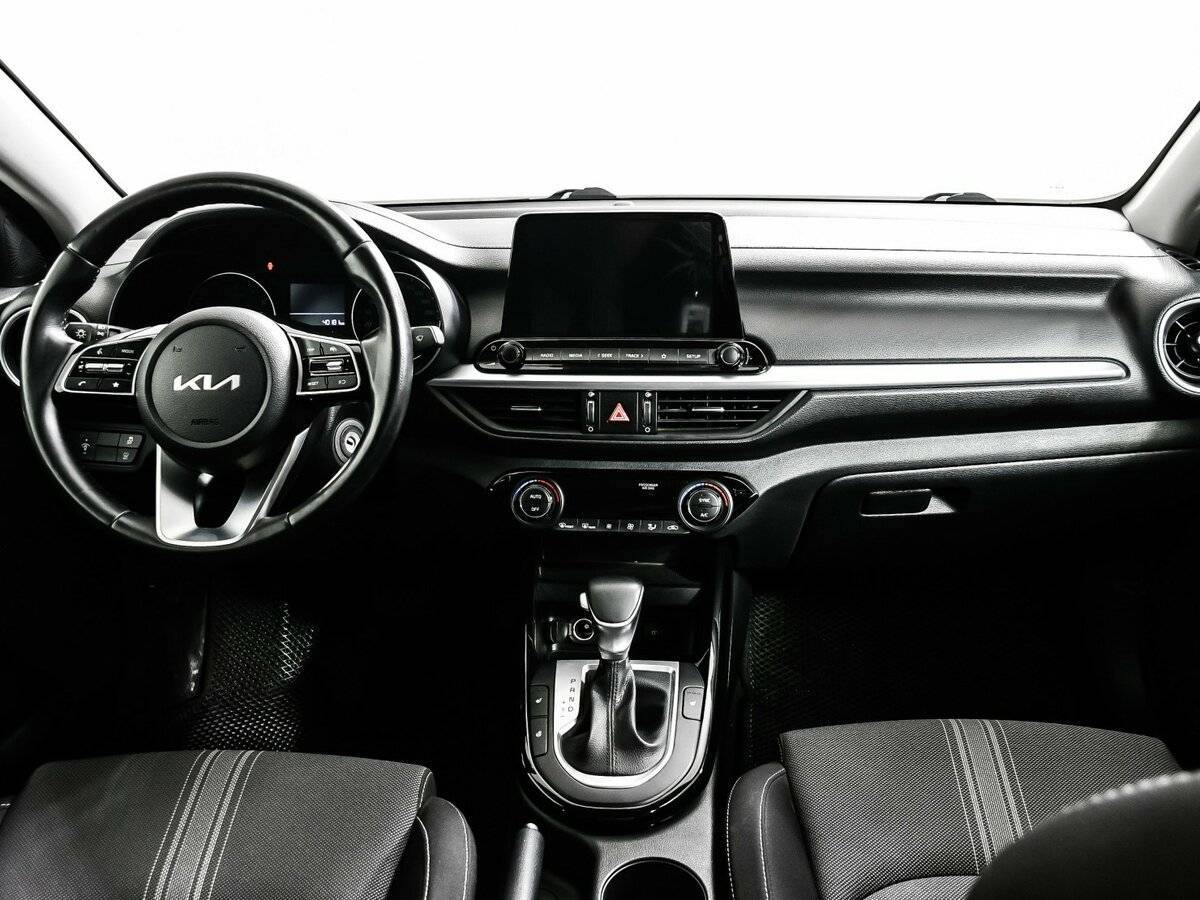 Kia Cerato, 2022 Фото №11