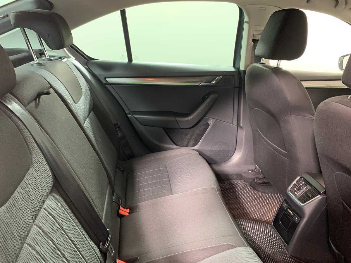 Skoda Octavia, 2018 Фото №18
