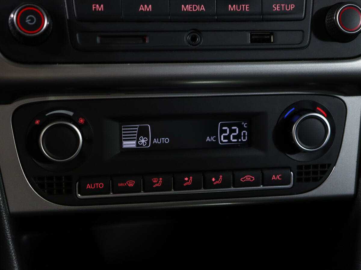 Volkswagen Polo, 2016 Фото №16