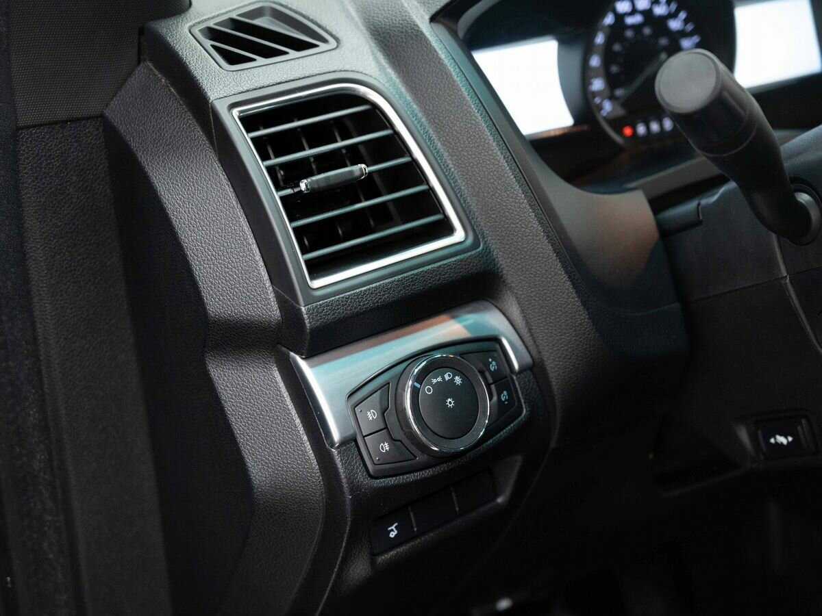 Ford Explorer, 2016 Фото №26