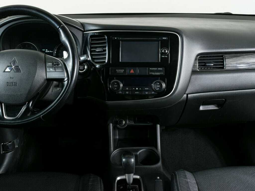 Mitsubishi Outlander, 2015 Фото №9