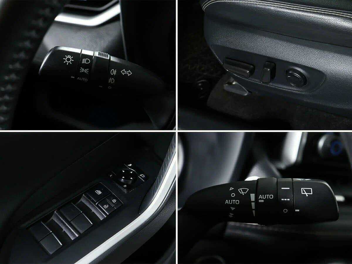 Toyota RAV4, 2021 Фото №17