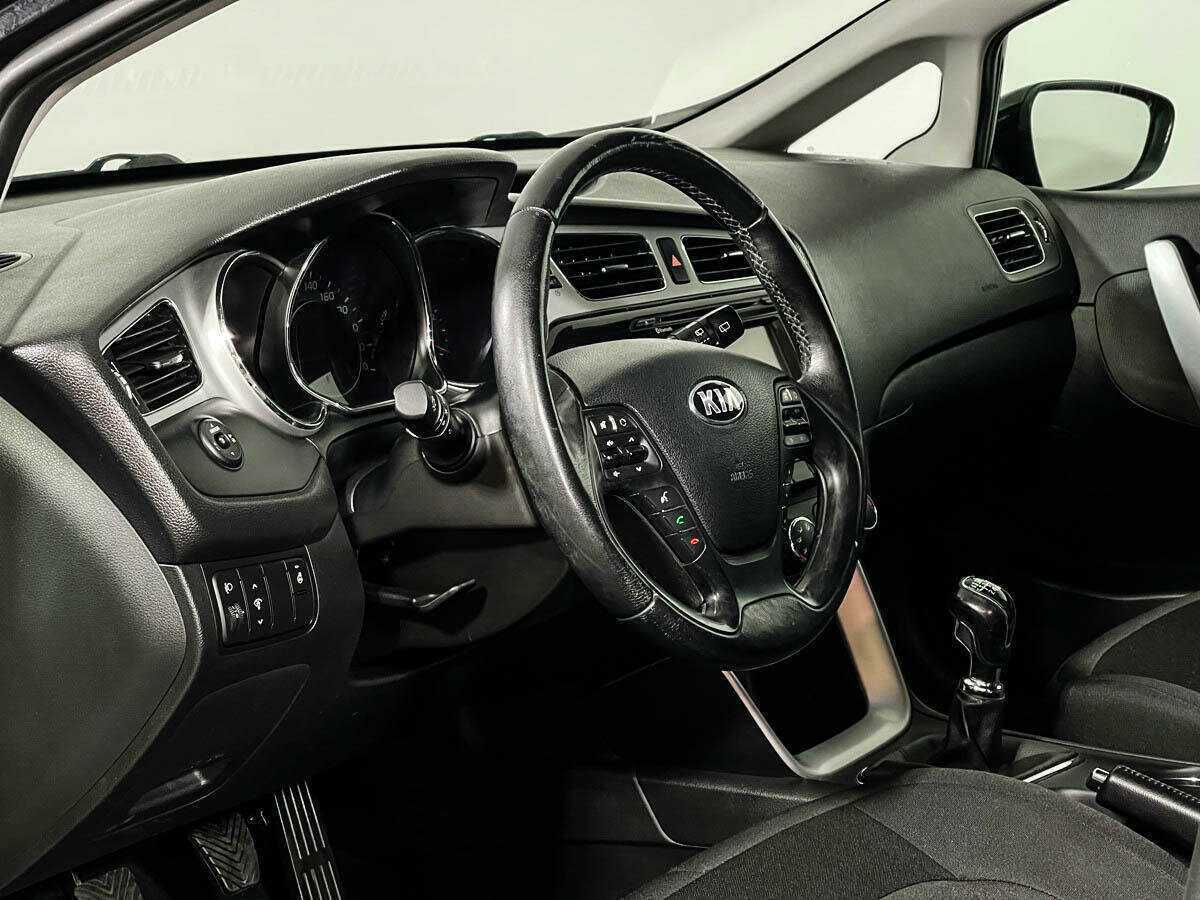 Kia Ceed, 2015 Фото №11