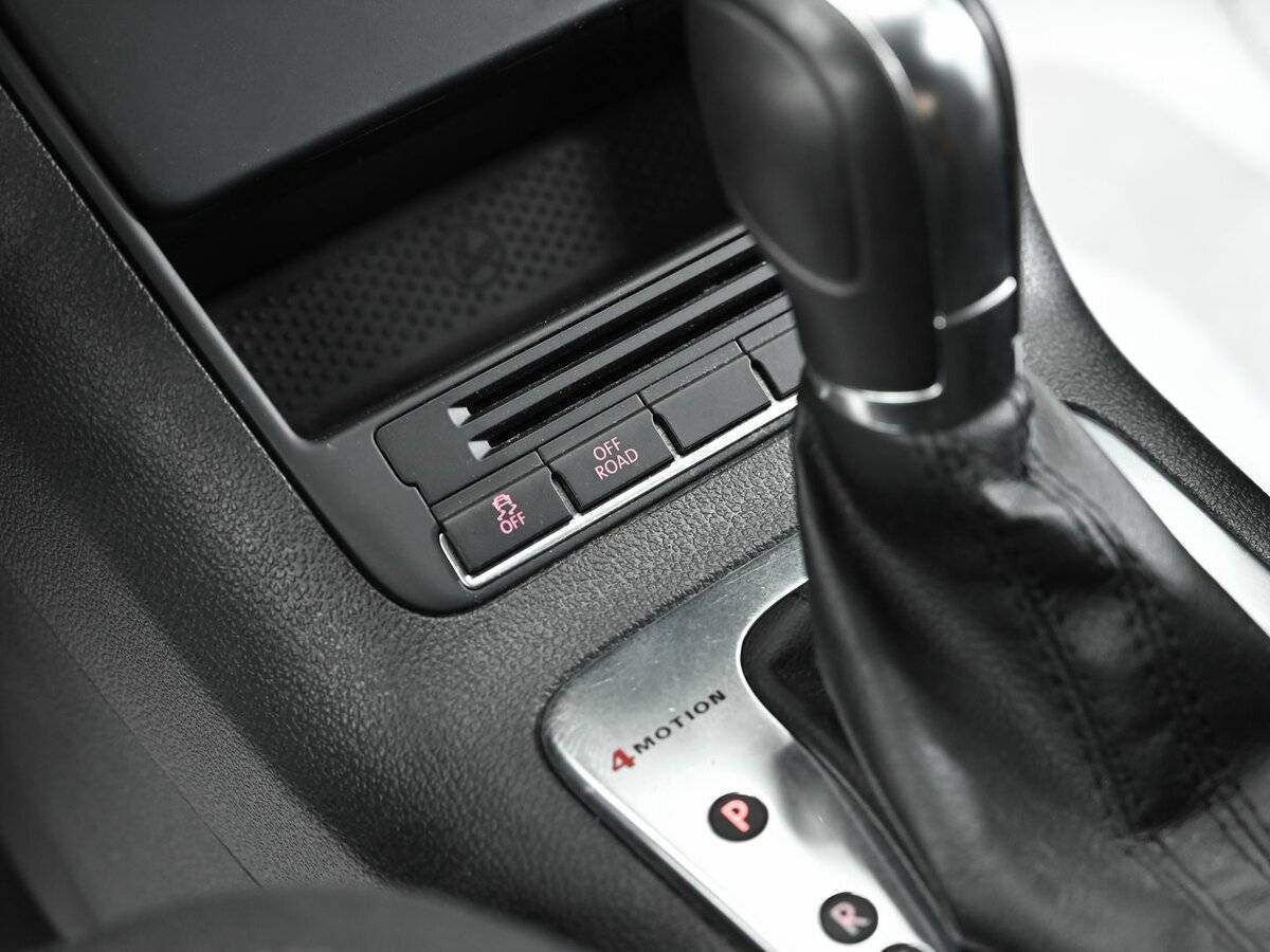 Volkswagen Tiguan, 2012 Фото №13