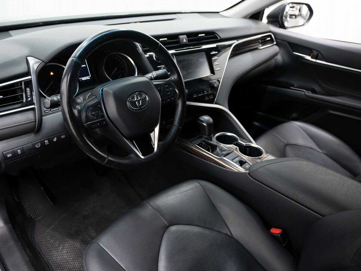 Toyota Camry, 2019 Фото №7