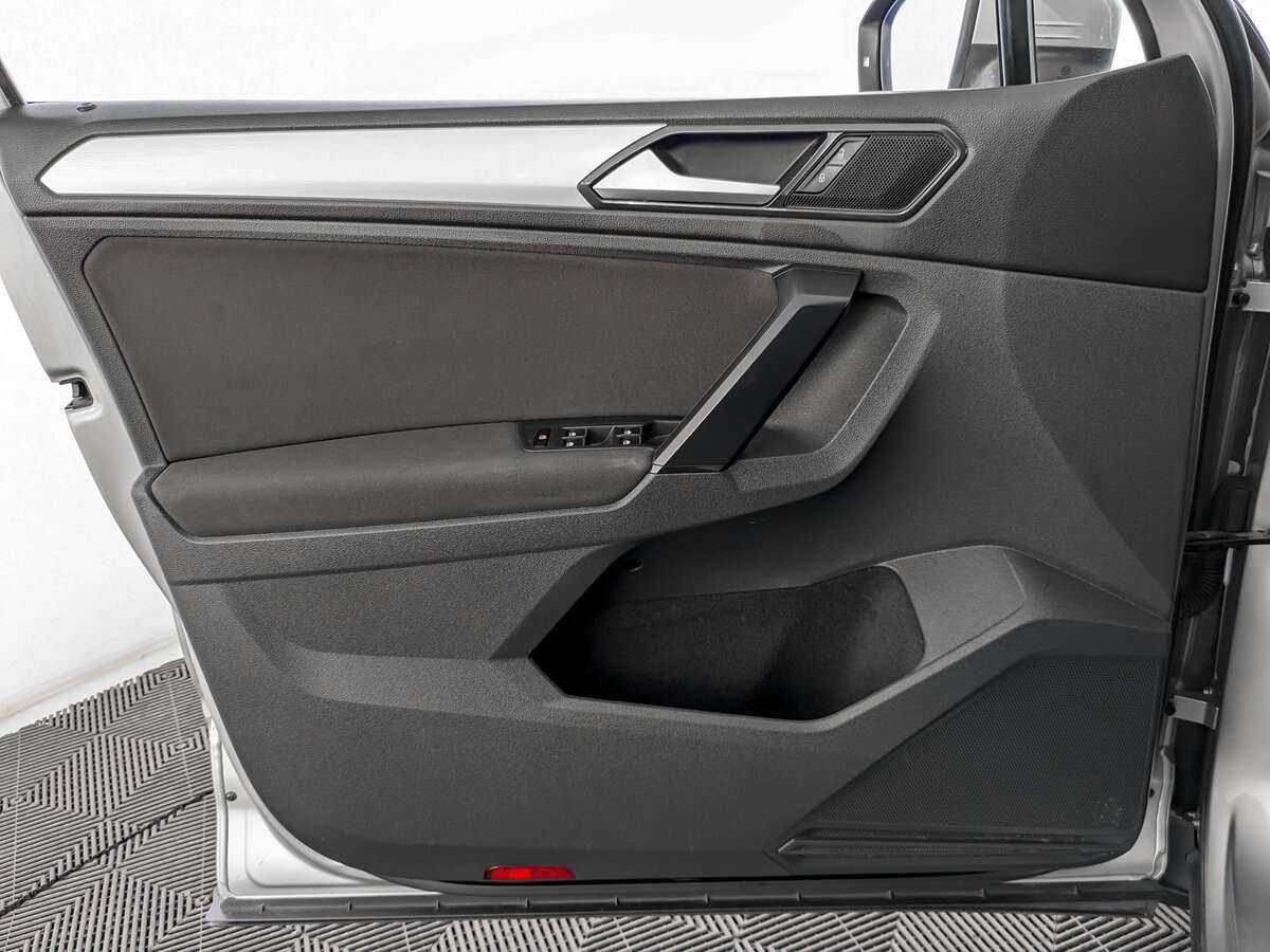 Volkswagen Tiguan, 2017 Фото №15