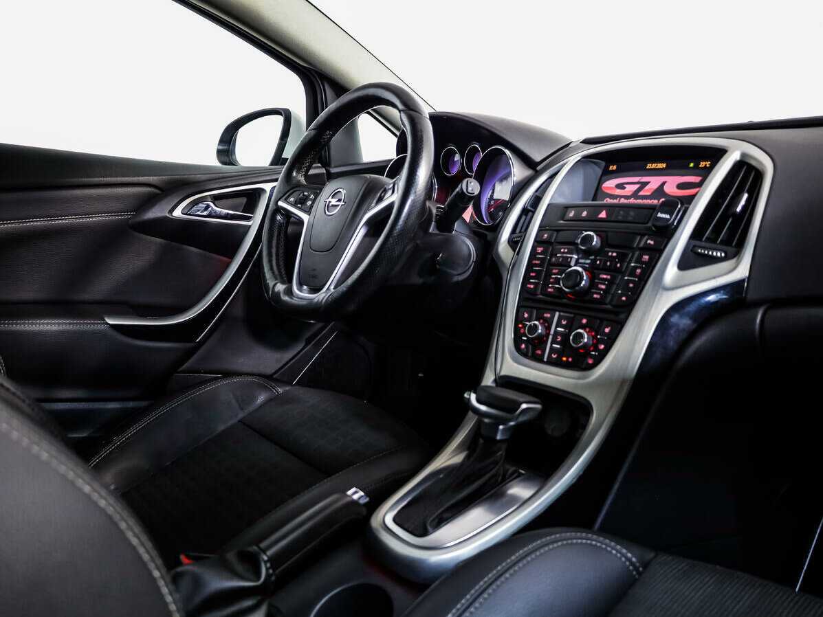 Opel Astra GTC, 2012 Фото №8
