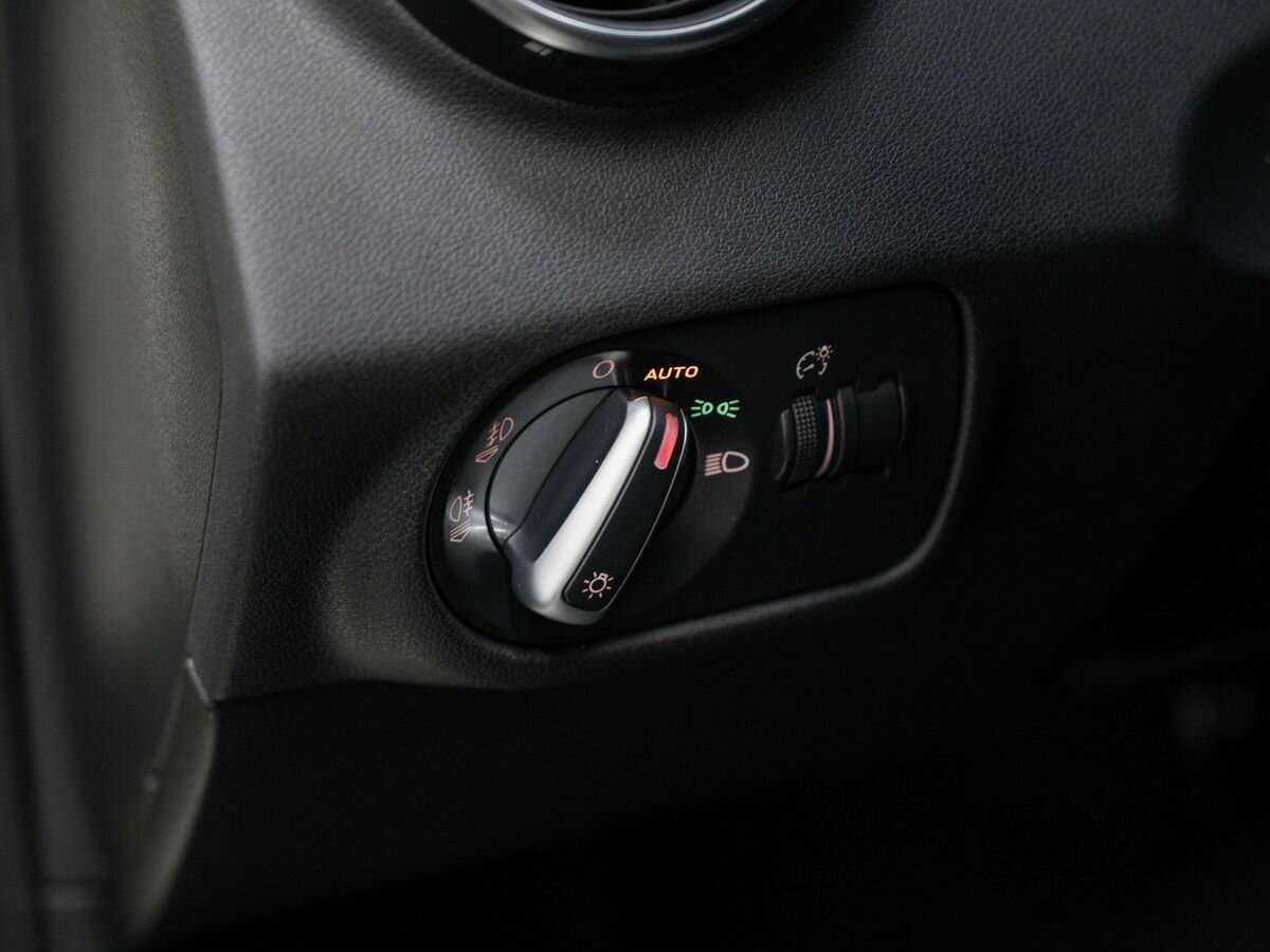 Audi A1, 2012 Фото №11