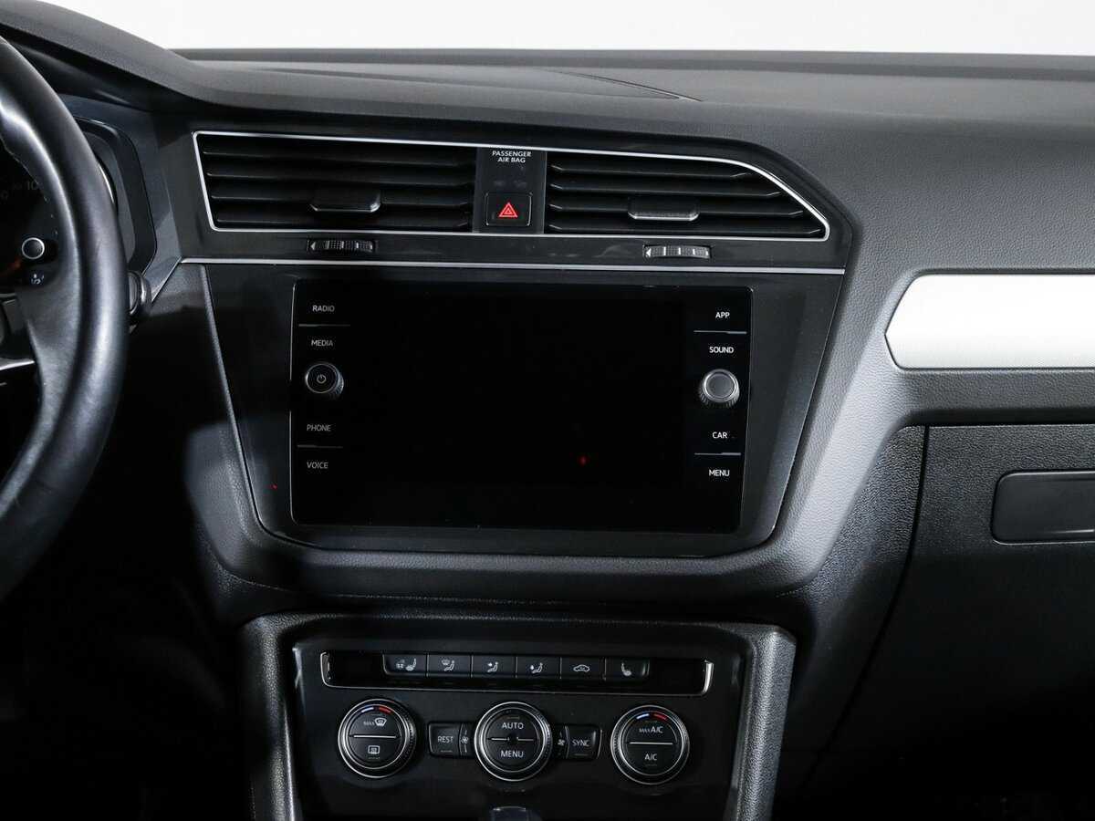 Volkswagen Tiguan, 2020 Фото №10