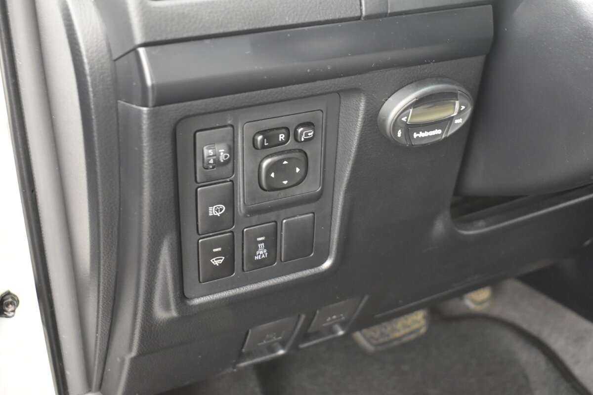 Toyota Land Cruiser Prado, 2012 Фото №9