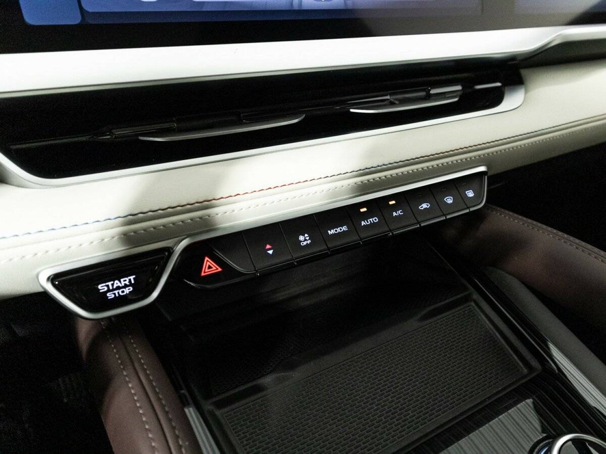 Geely Monjaro, 2023 Фото №22