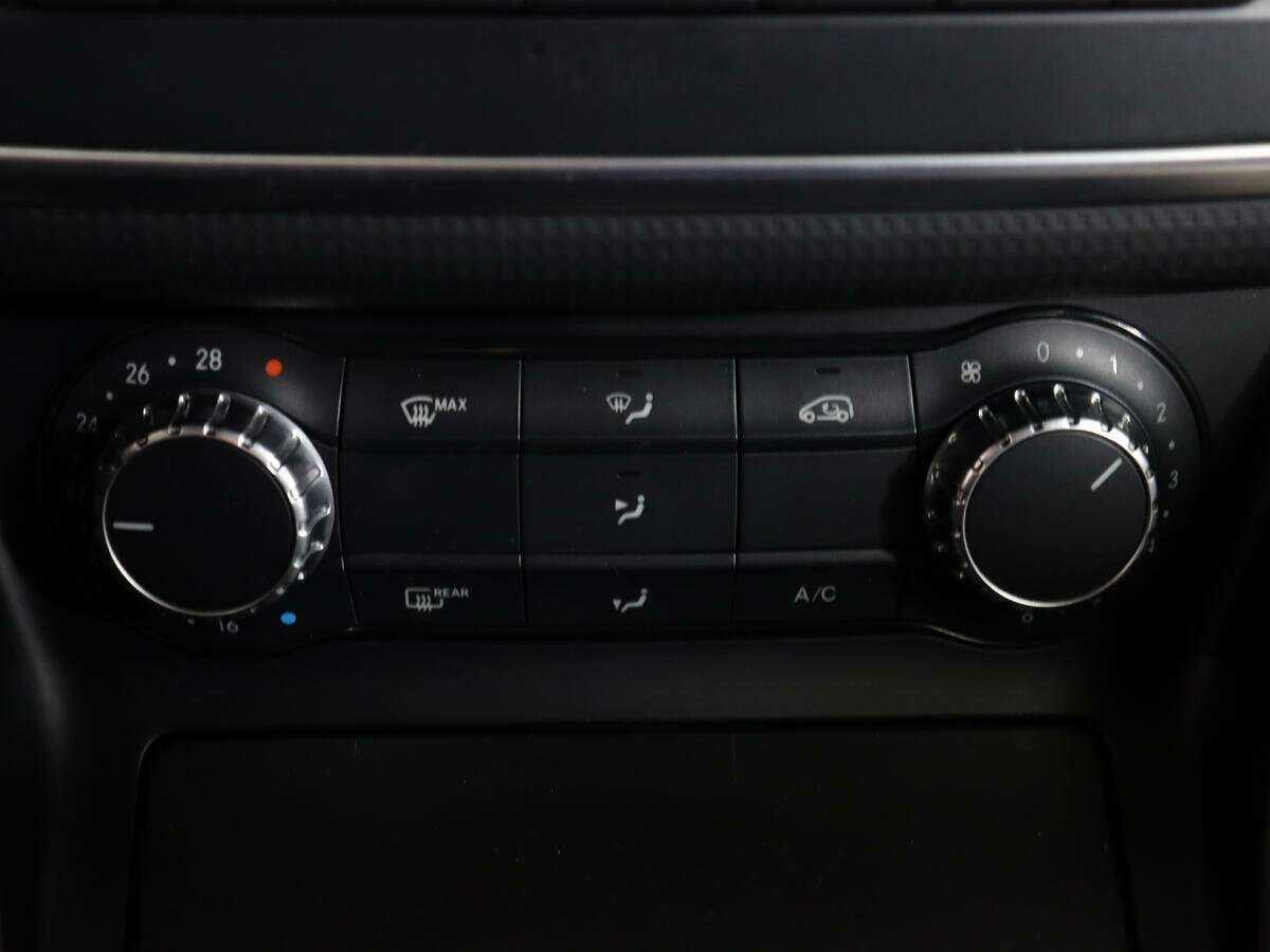 Mercedes-Benz A-Класс 180, 2014 Фото №19