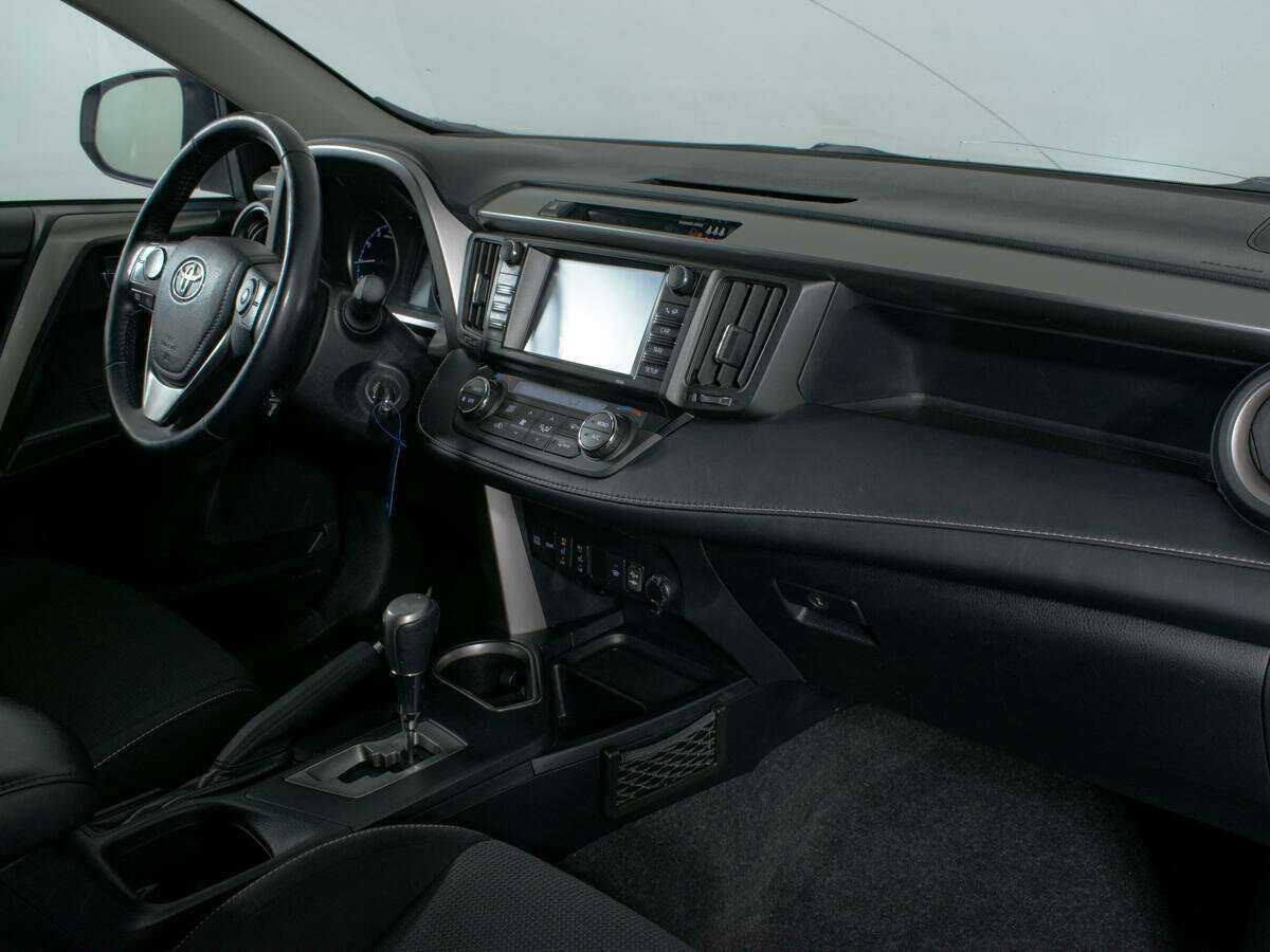 Toyota RAV4, 2017 Фото №9