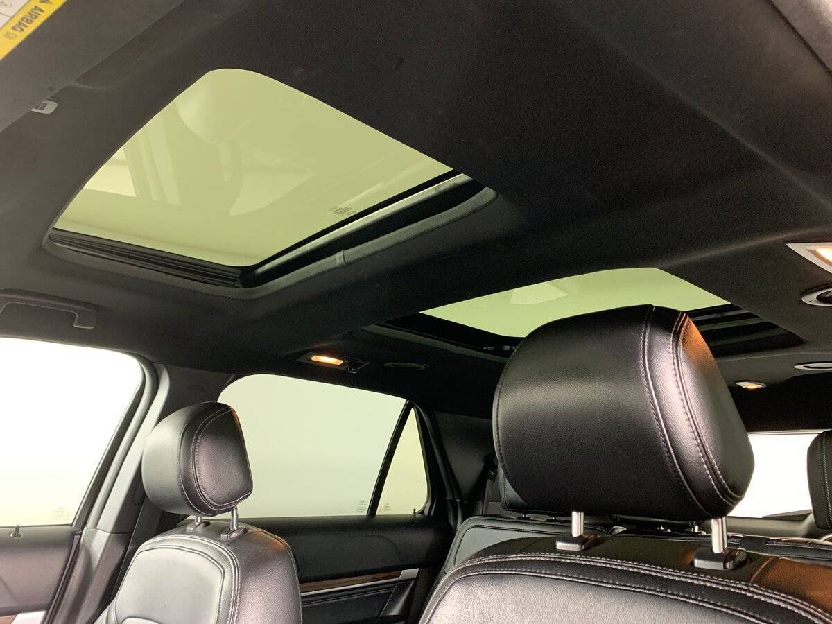 Ford Explorer, 2016 Фото №18