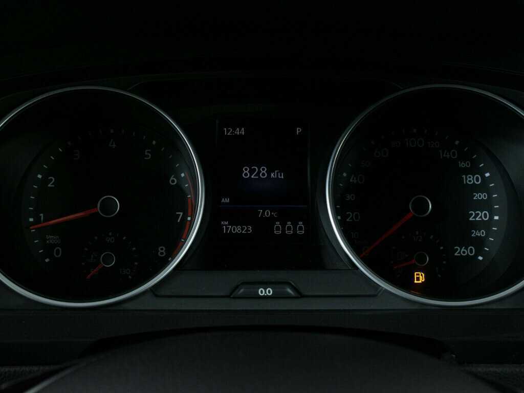 Volkswagen Tiguan, 2018 Фото №12