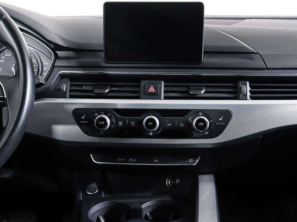 Audi A4, 2015 Фото №12