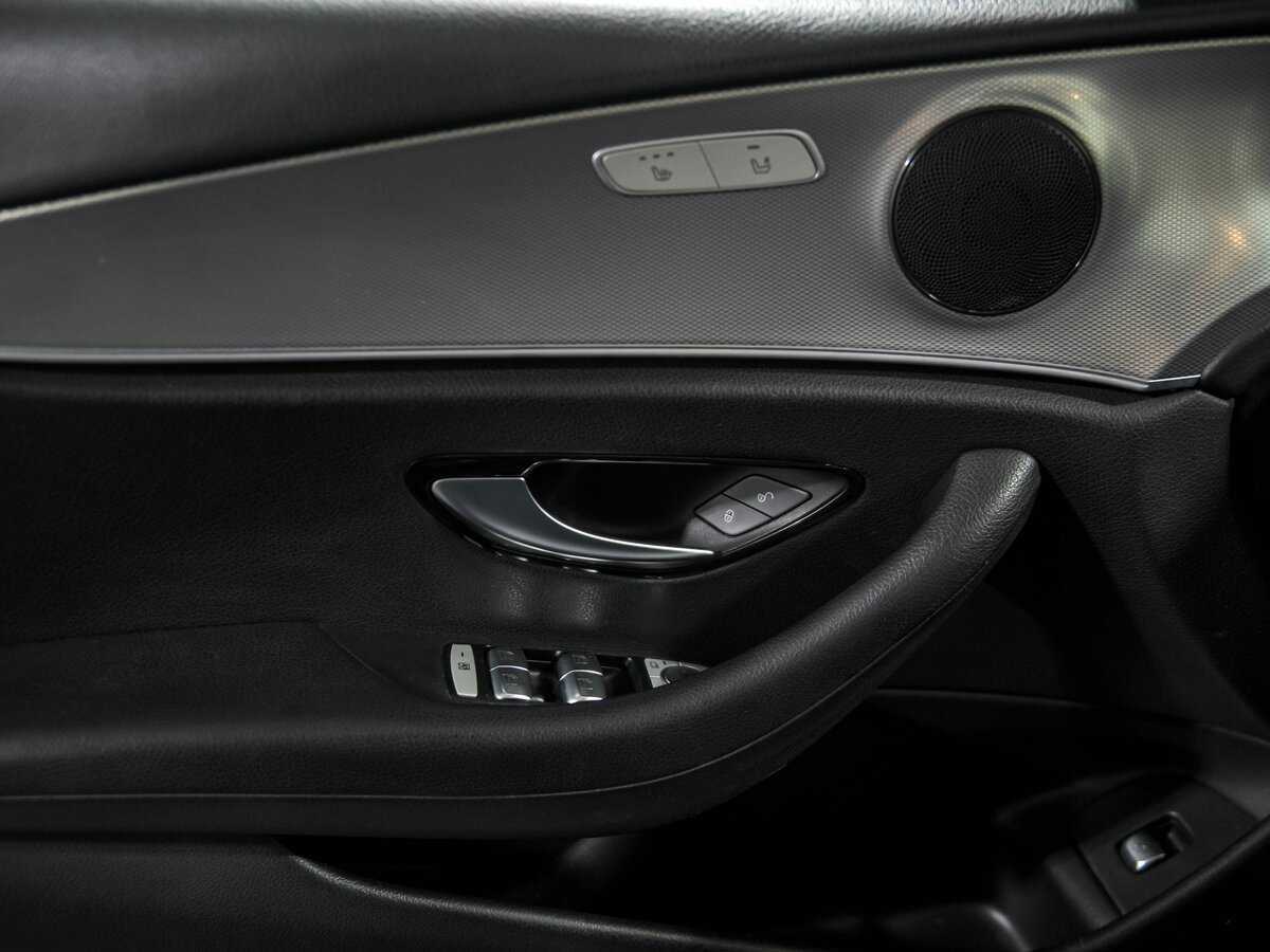 Mercedes-Benz E-Класс 200, 2019 Фото №13