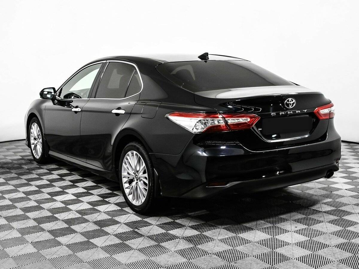 Toyota Camry, 2019 Фото №7