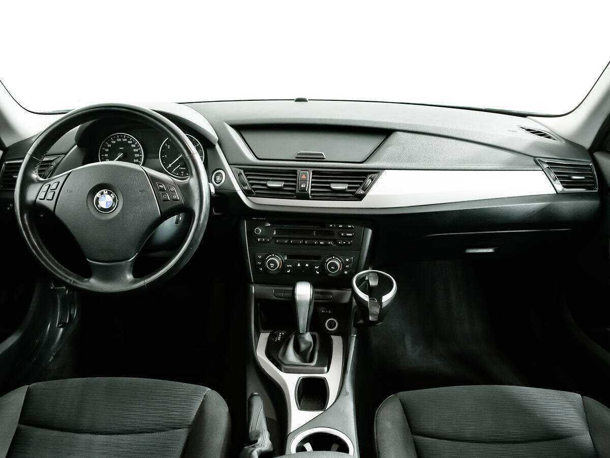 BMW X1 18i, 2013 Фото №11