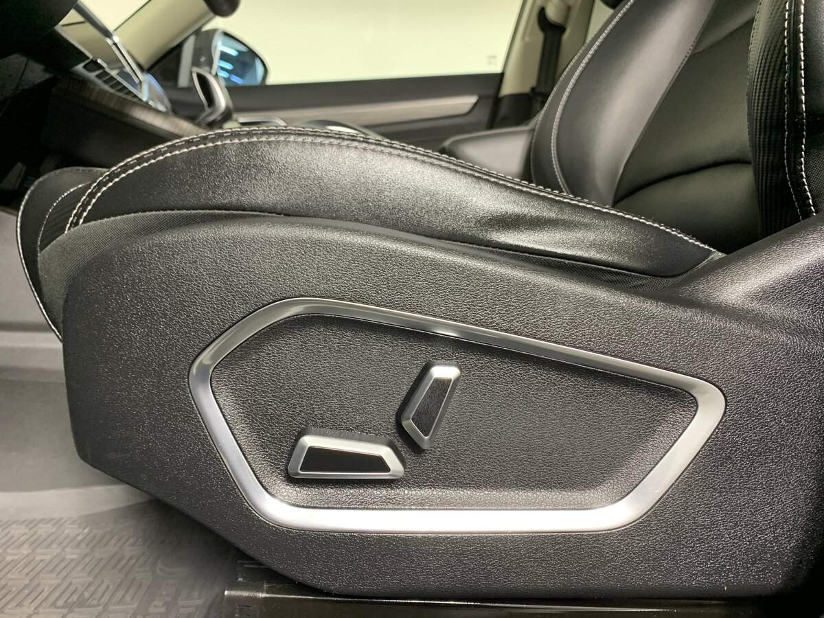 Geely Atlas Pro, 2022 Фото №15