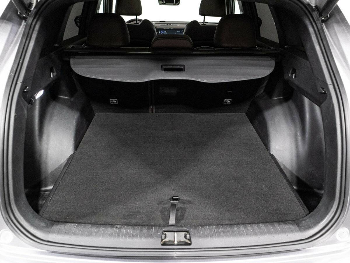 Geely Monjaro, 2022 Фото №28