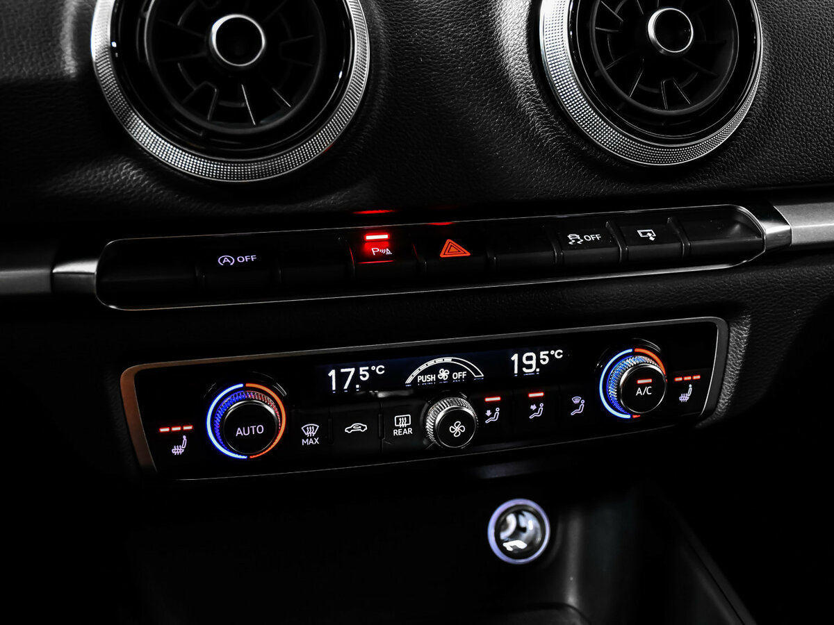 Audi A3 III (8V) Рестайлинг, 2017 Фото №15