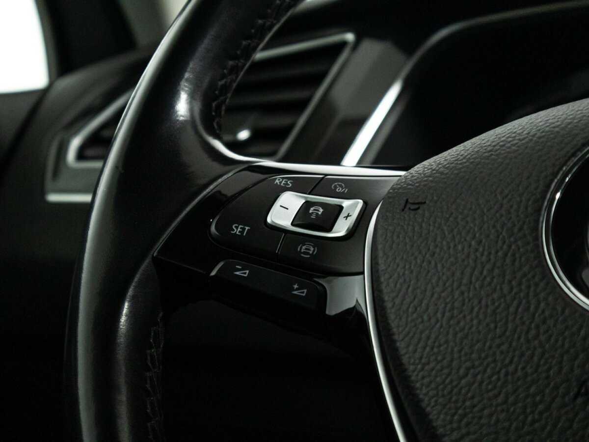 Volkswagen Tiguan, 2019 Фото №21