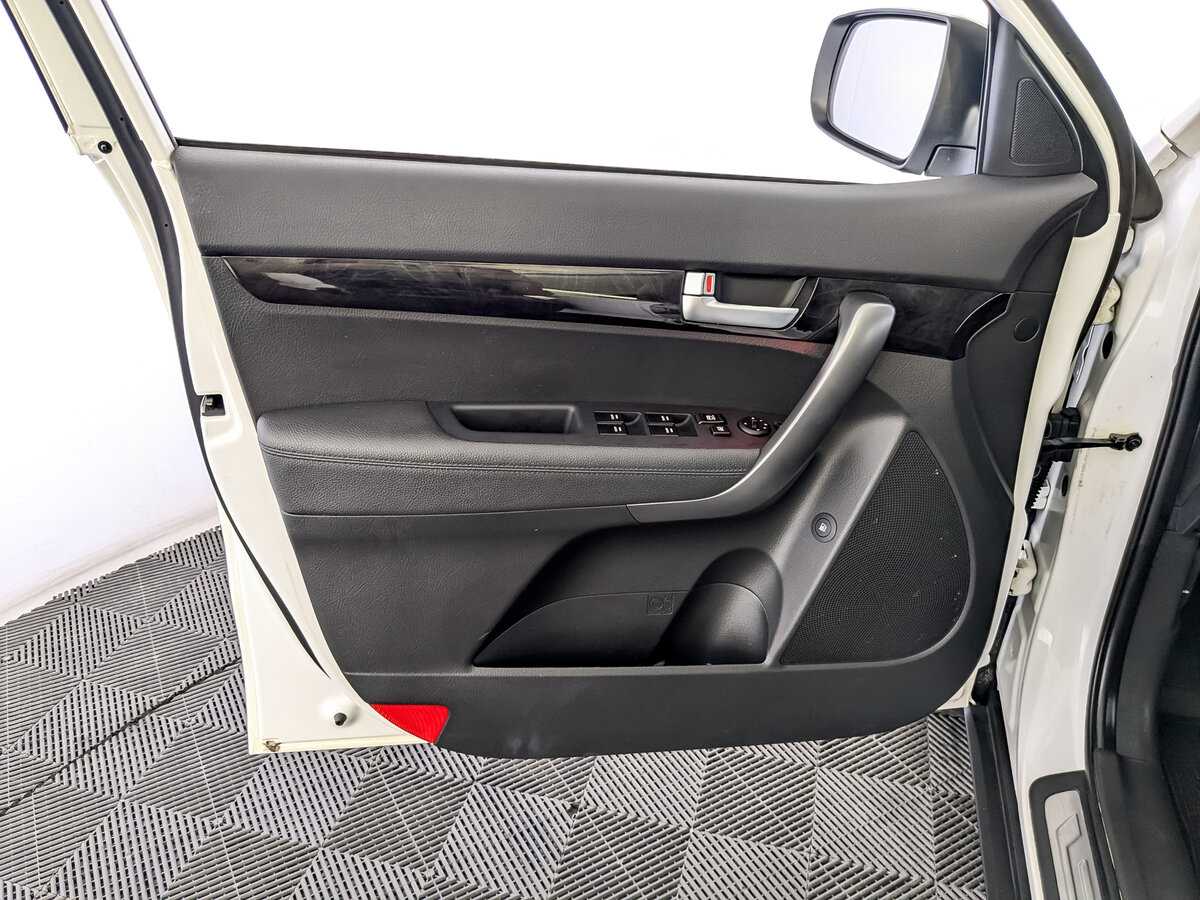 Kia Sorento, 2020 Фото №15