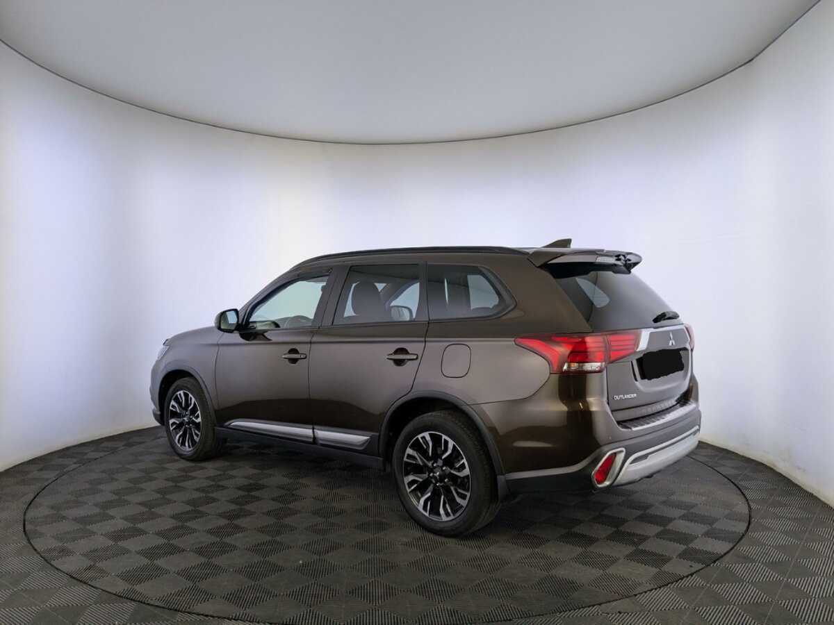 Mitsubishi Outlander, 2022 Фото №7