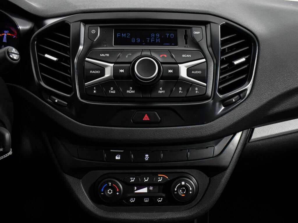 Lada (ВАЗ) Vesta, 2019 Фото №13