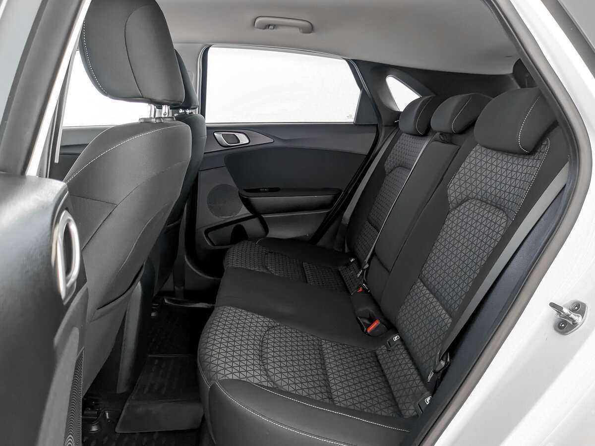 Kia Ceed, 2018 Фото №10