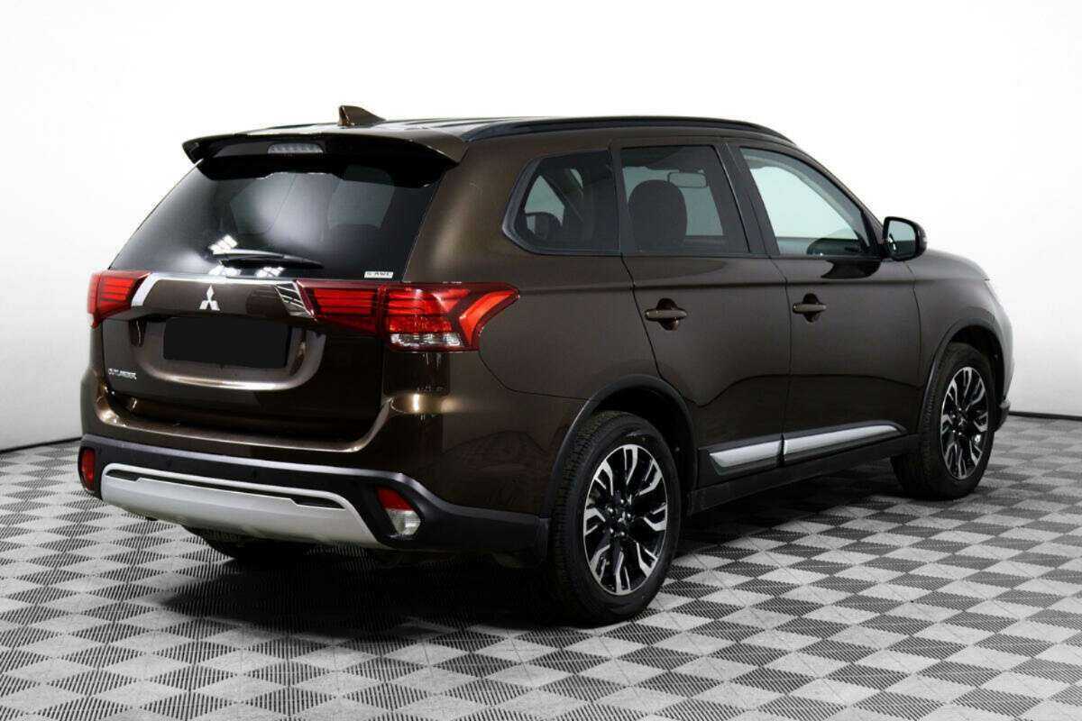 Mitsubishi Outlander, 2022 Фото №5