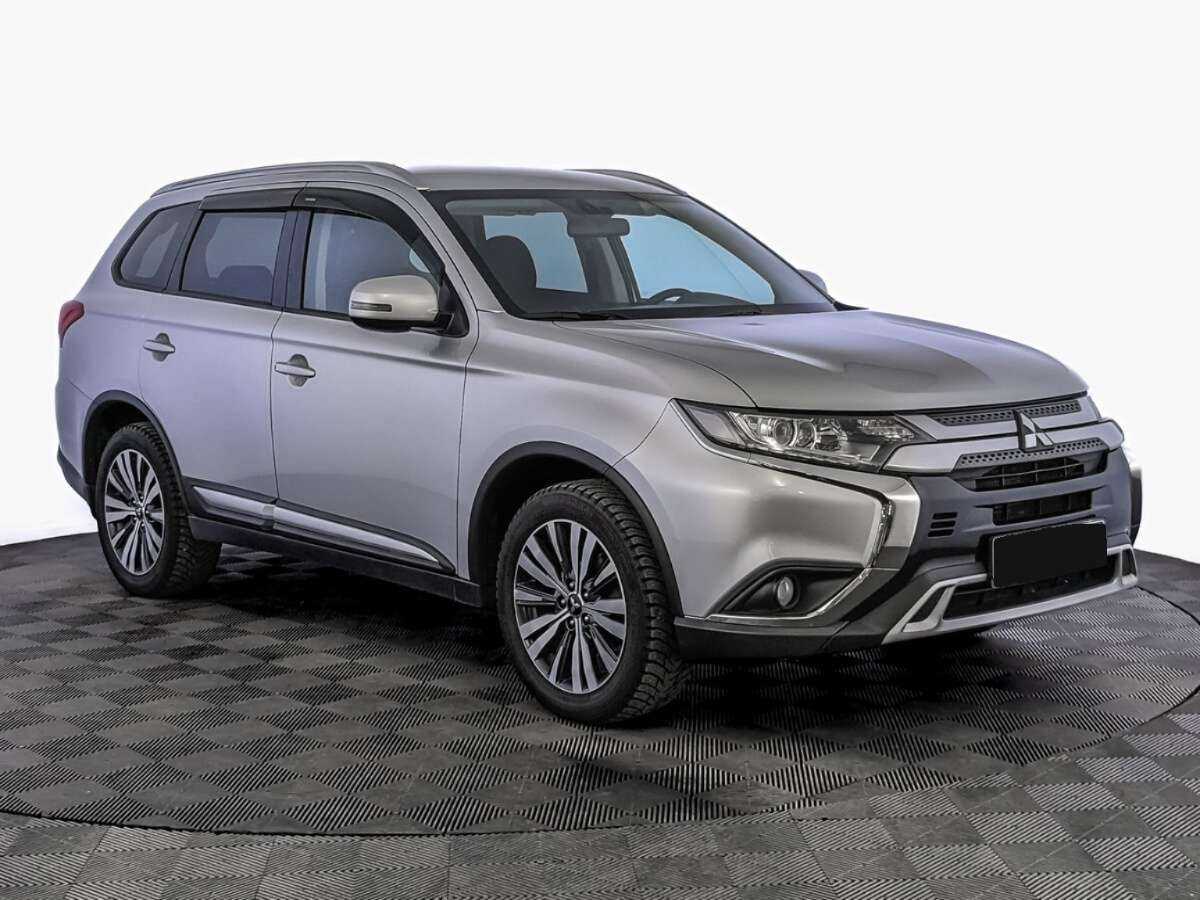 Mitsubishi Outlander, 2020 Фото №3