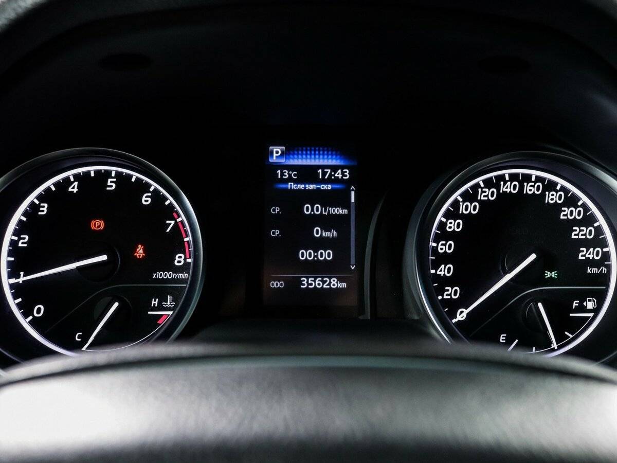 Toyota Camry, 2021 Фото №11