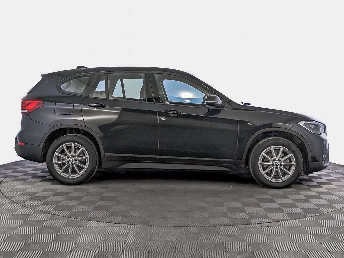 BMW X1 18i sDrive, 2021 Фото №4