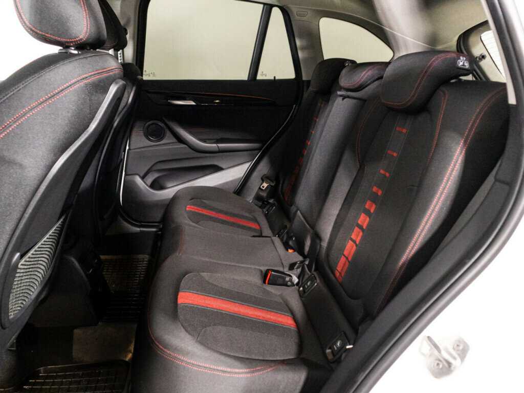 BMW X1 20i xDrive, 2017 Фото №10